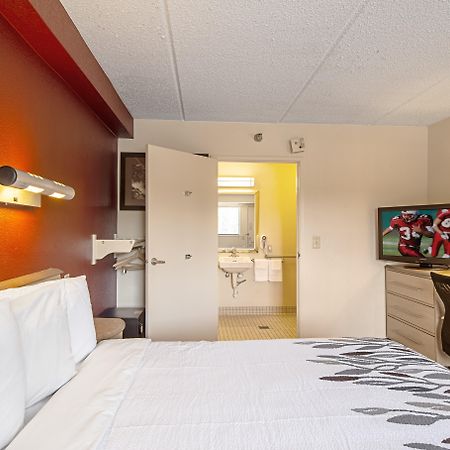 Red Roof Inn Florence - Civic Center Экстерьер фото