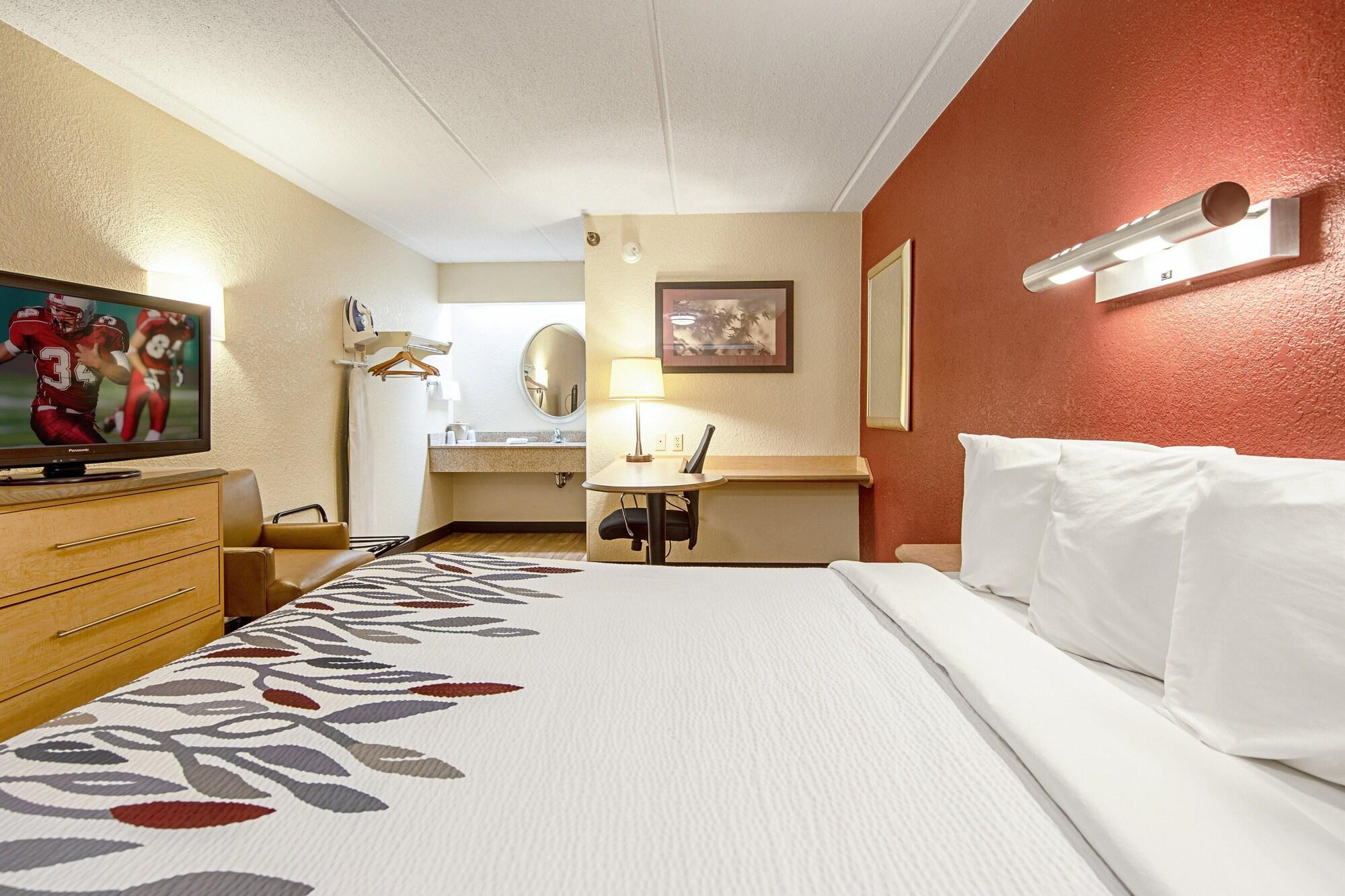 Red Roof Inn Florence - Civic Center Экстерьер фото