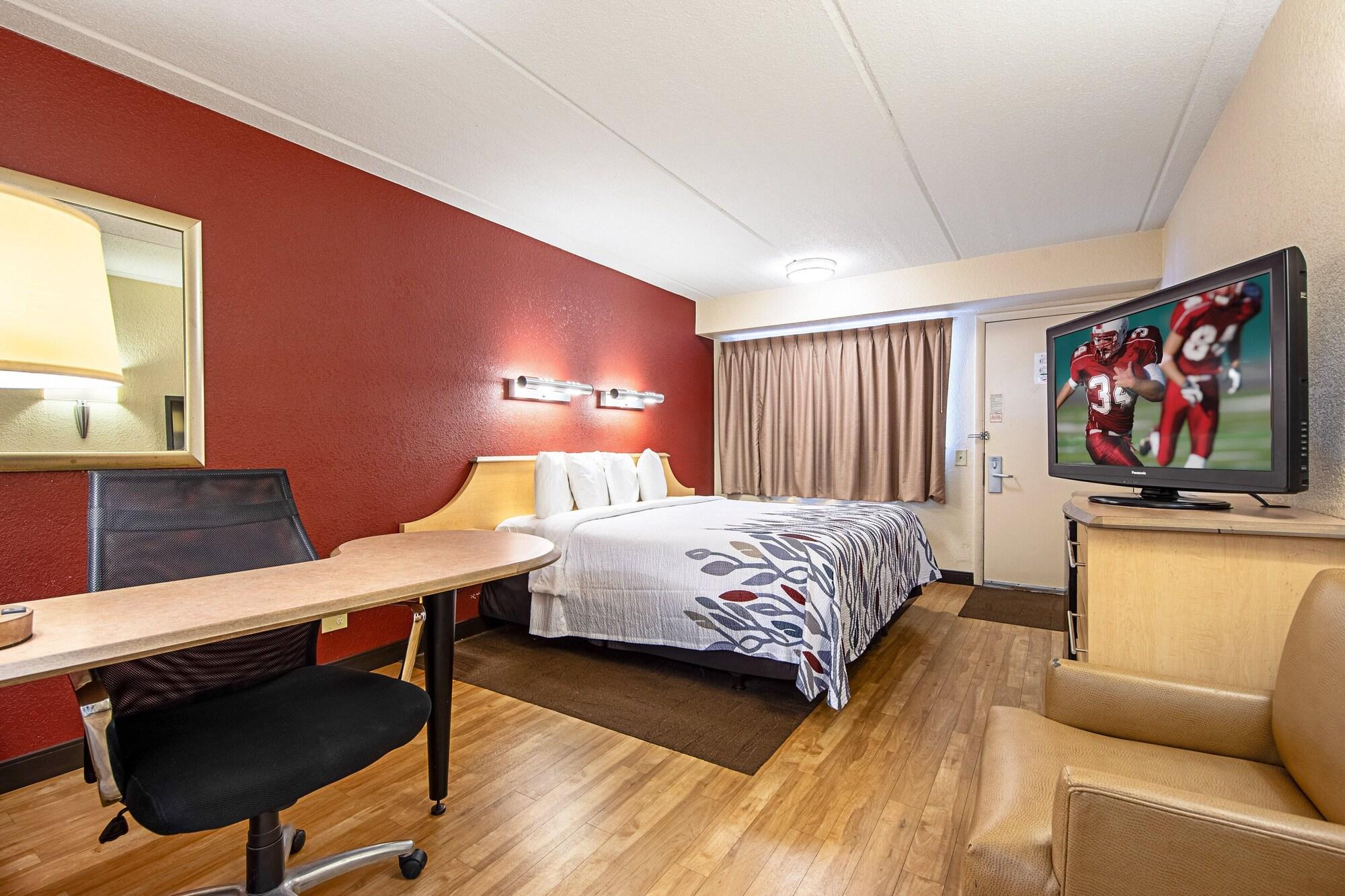 Red Roof Inn Florence - Civic Center Экстерьер фото