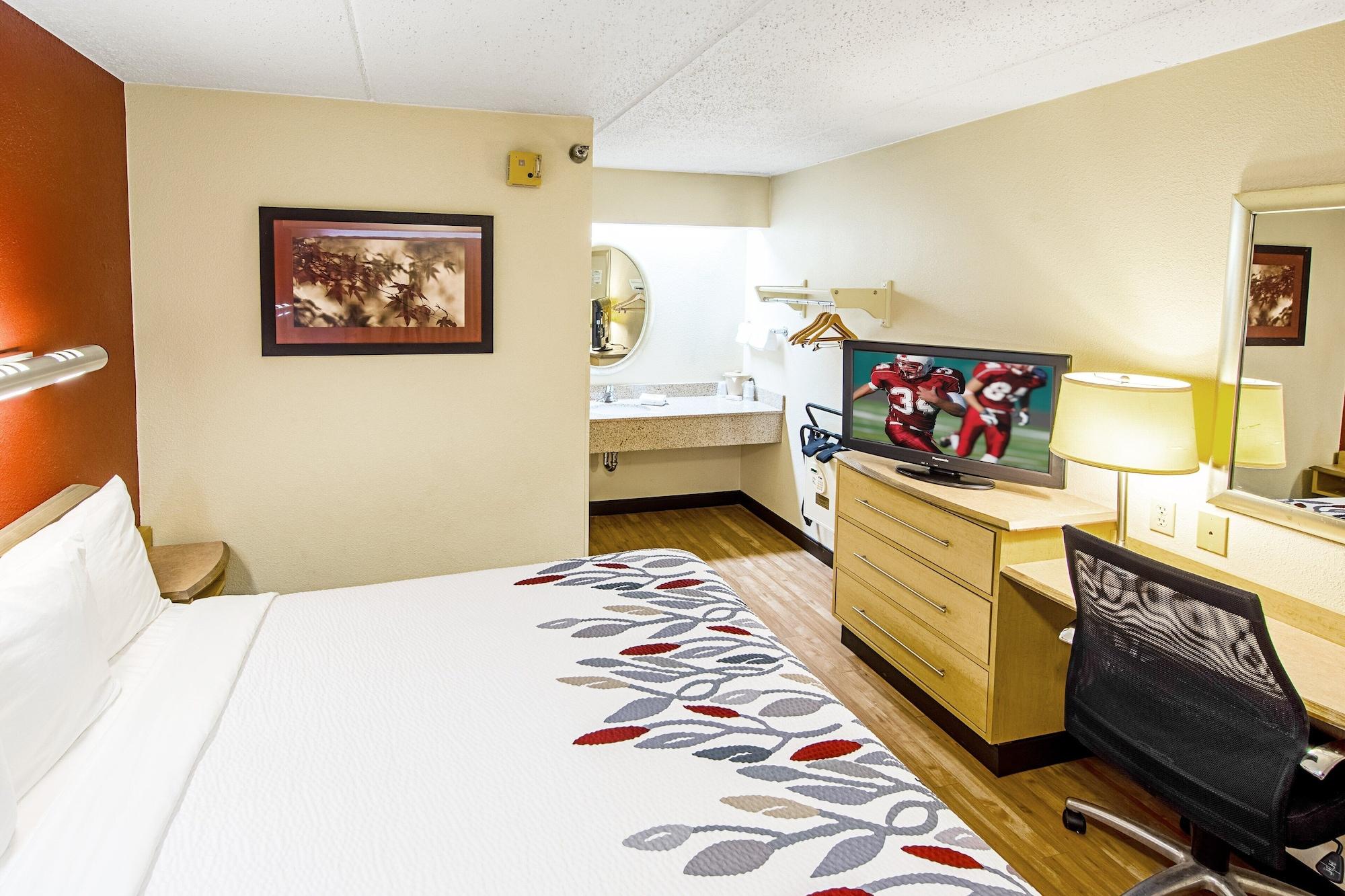 Red Roof Inn Florence - Civic Center Экстерьер фото