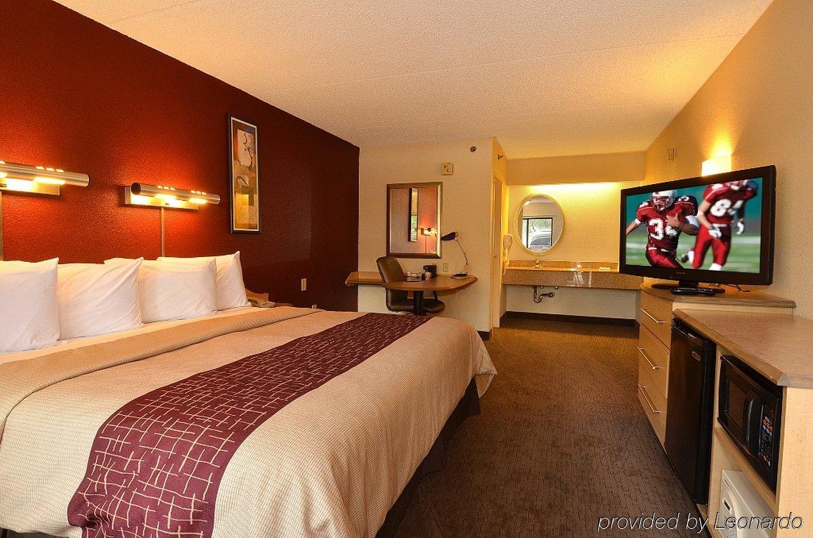 Red Roof Inn Florence - Civic Center Экстерьер фото