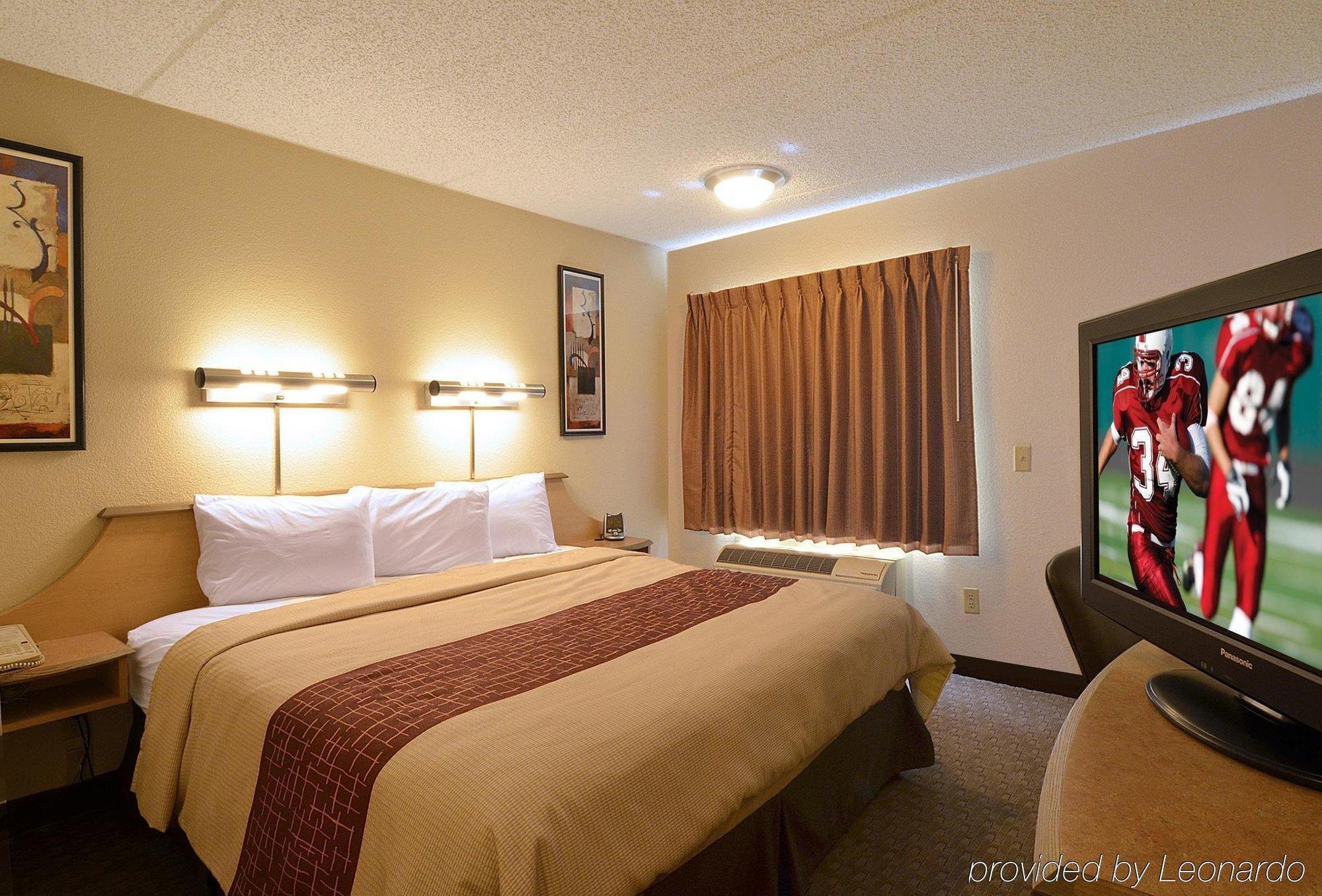 Red Roof Inn Florence - Civic Center Экстерьер фото