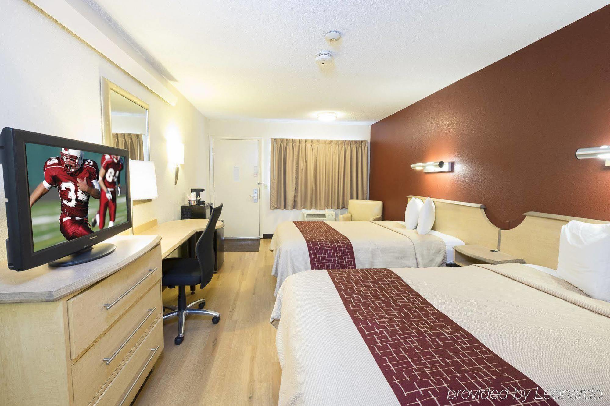 Red Roof Inn Florence - Civic Center Экстерьер фото