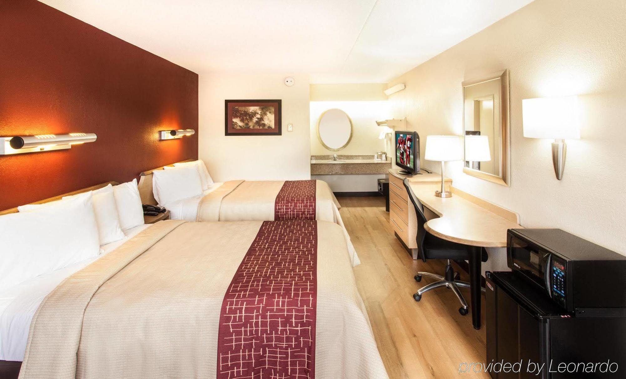 Red Roof Inn Florence - Civic Center Экстерьер фото